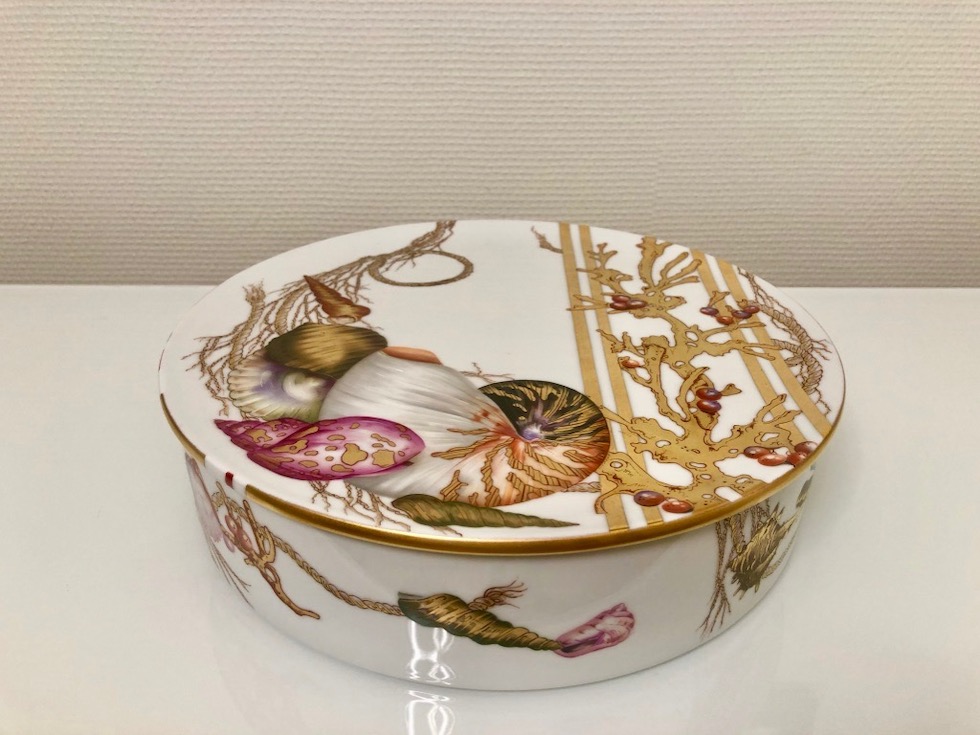 hand-painted porcelain Y-Solutions